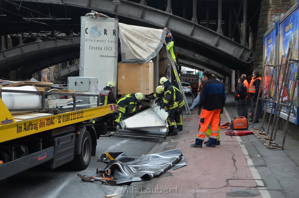 LKW Bruecke Koeln Deutz Opladenestr Deutz Muelheimerstr P006.JPG - Miklos Laubert